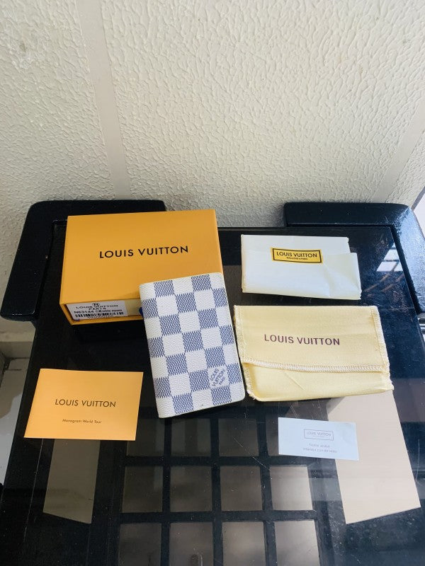 LOUIS VUITTO N WHITE CHEX PRINTED PREMIUM QUALITY CARD HOLDER WALLET